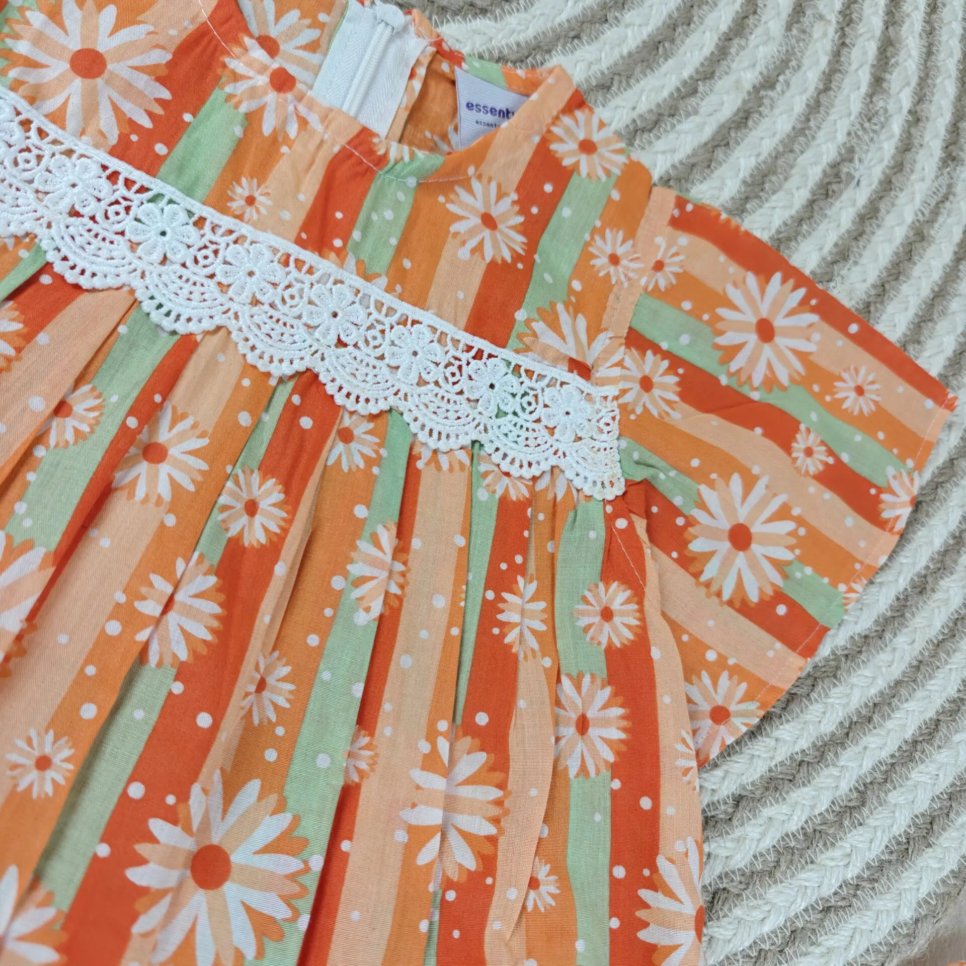 Orange Daisy cotton top-pant set E16T2 - Image 2