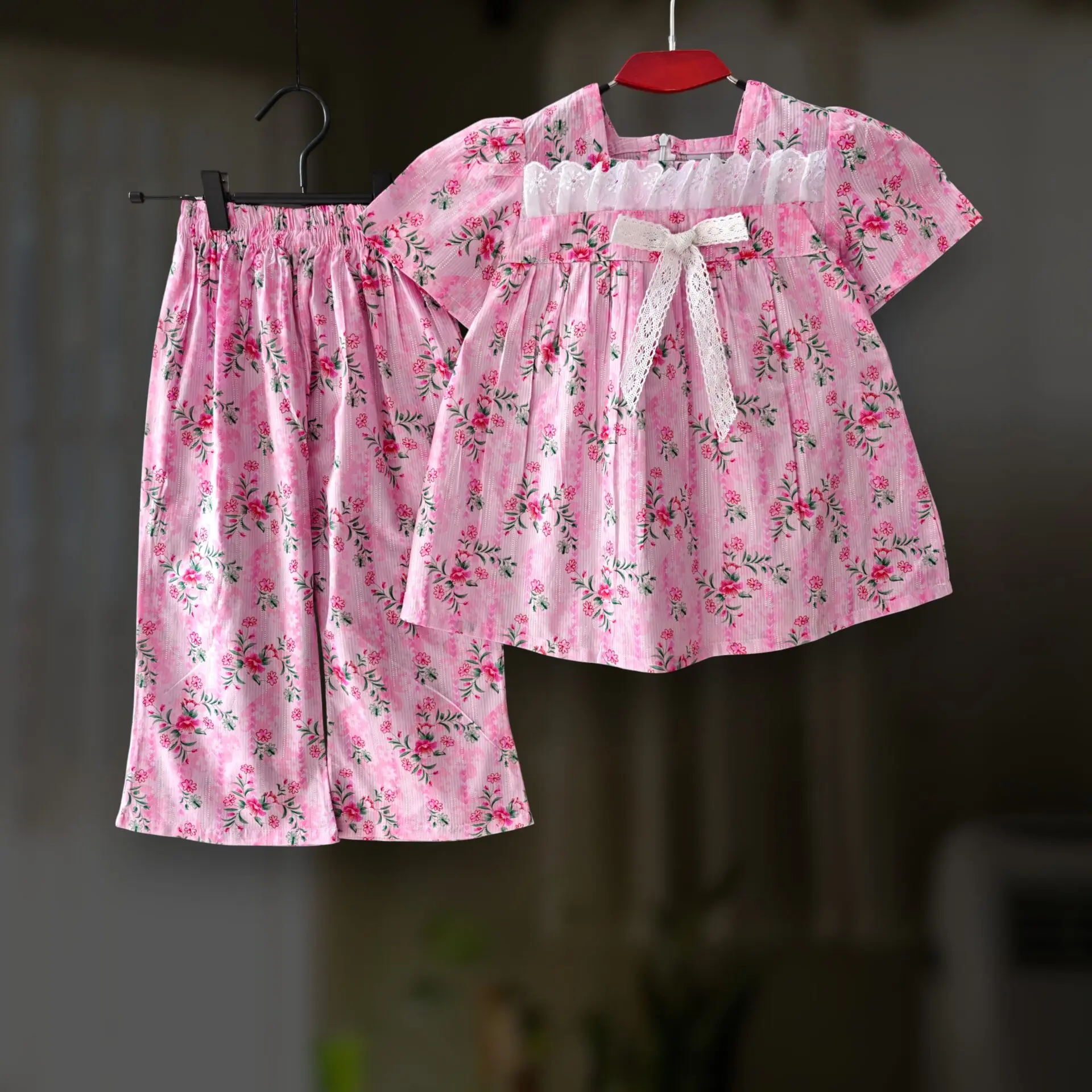Pink floral cotton top-pant set E18T1