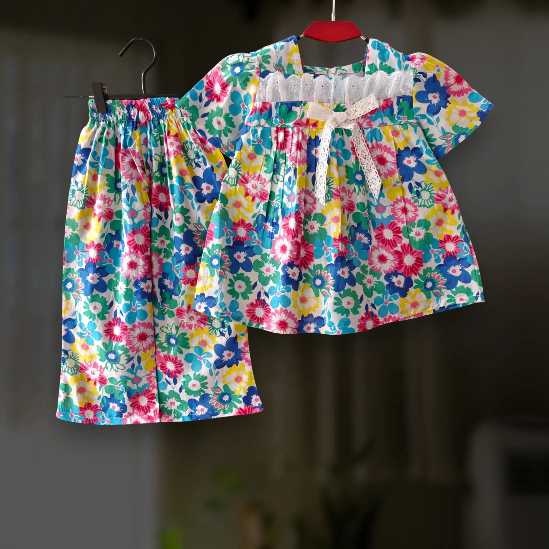 Multi floral cotton top-pant set E18T2
